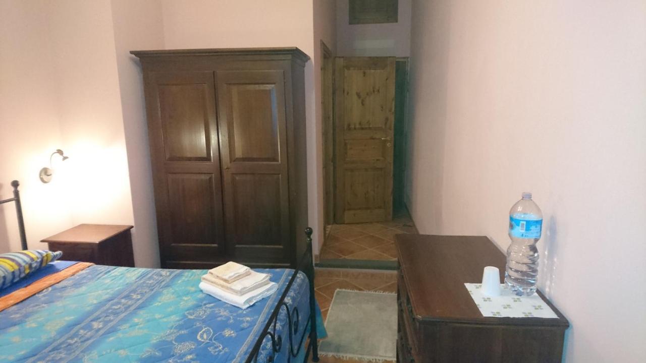 B&B Mony E Nico Риола-Сардо Экстерьер фото