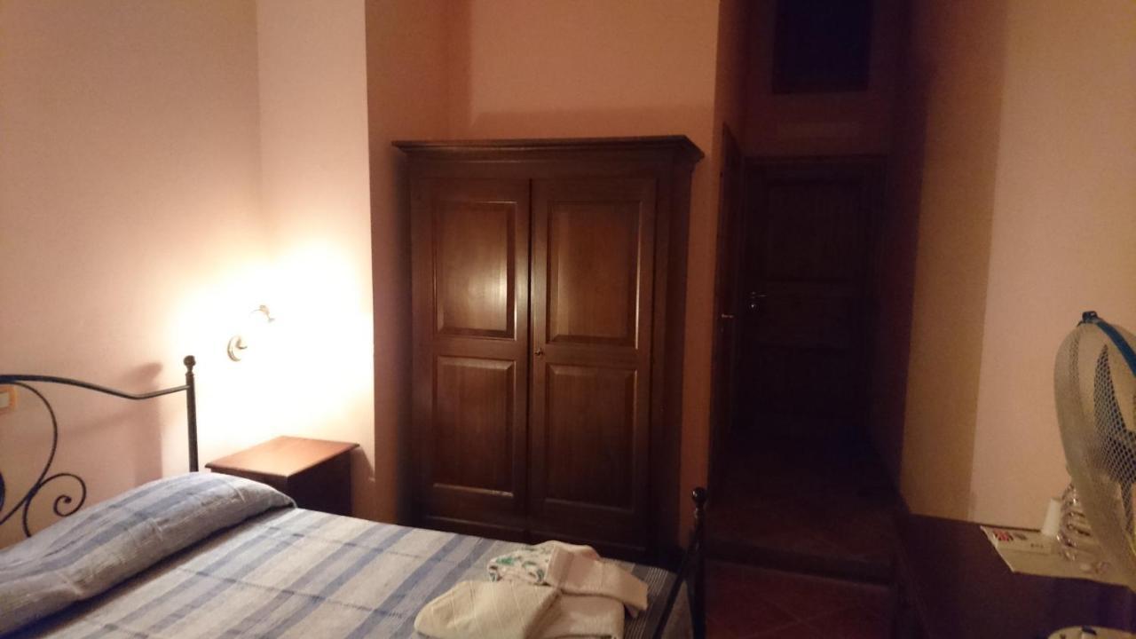 B&B Mony E Nico Риола-Сардо Экстерьер фото
